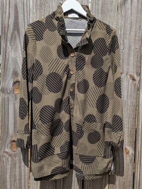 Terra SJ Apparel Large Stand Collar Half Button Shirt Art Deco 3/4 sleeve